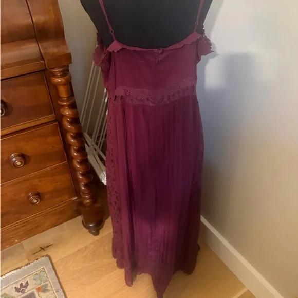 Farm-Rio Spaghetti Strap Lace-Trim Midi Dress in a dark red. - Picture 8 of 11